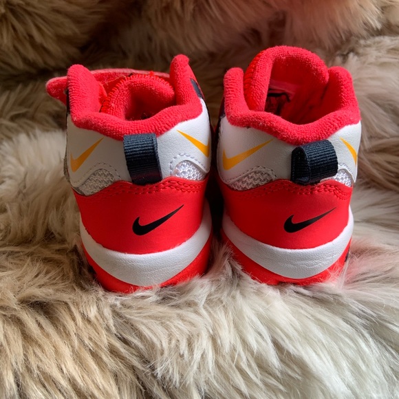 Pink Baby Girl Nike Sneakers - Picture 4 of 6